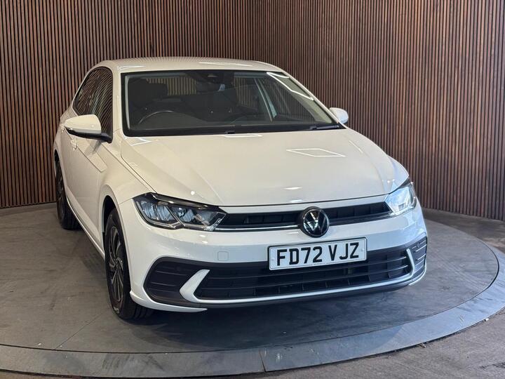 Volkswagen Polo 1.0 TSI Life Euro 6 (s/s) 5dr Volkswagen Polo 1.0 TSI Life Euro 6 (s/s) 5dr