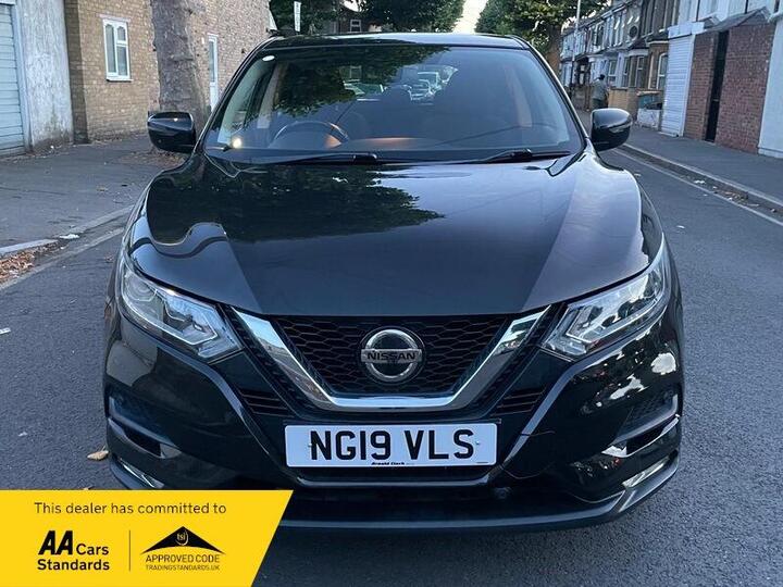 Nissan Qashqai 1.3 DIG-T Acenta Premium Euro 6 (s/s) 5dr