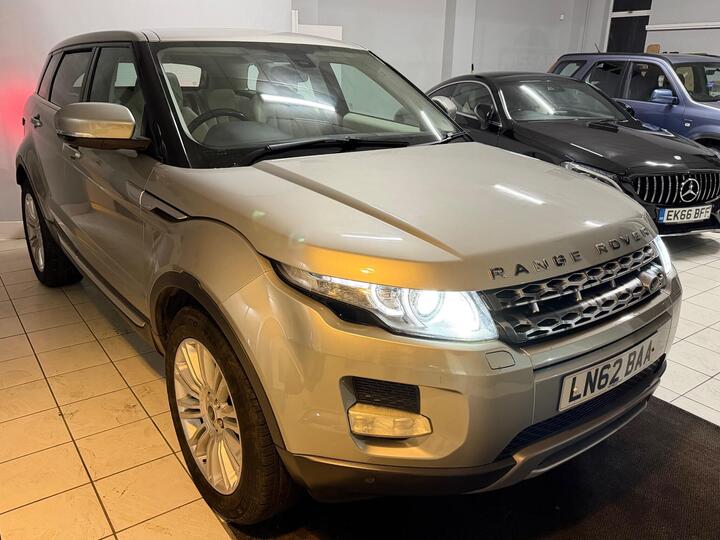 Land Rover Range Rover Evoque 2.2 SD4 Prestige Auto 4WD Euro 5 5dr Land Rover Range Rover Evoque 2.2 SD4 Prestige Auto 4WD Euro 5 5dr