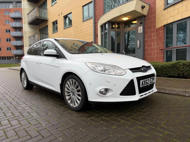 Ford Focus 1.0T EcoBoost Titanium X Euro 5 (s/s) 5dr