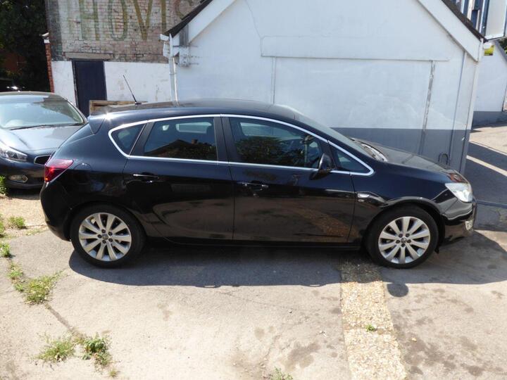 Vauxhall ASTRA 1.6 16v Elite Auto Euro 5 5dr