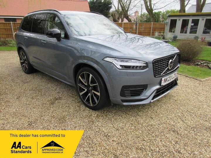 Volvo XC90 2.0h T8 Recharge 18.8kWh Ultimate Dark Auto 4WD Euro 6 (s/s) 5dr
