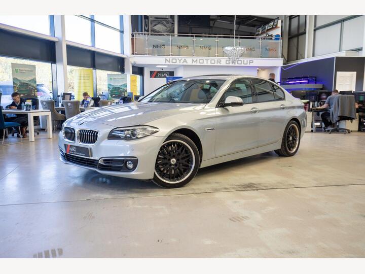 BMW 5 SERIES 3.0 535i Luxury Auto Euro 6 (s/s) 4dr