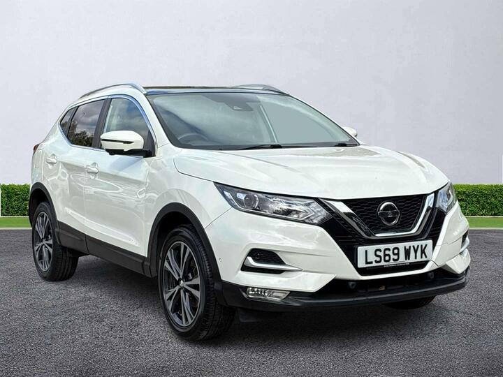 Nissan QASHQAI 1.3 DIG-T N-Connecta Euro 6 (s/s) 5dr