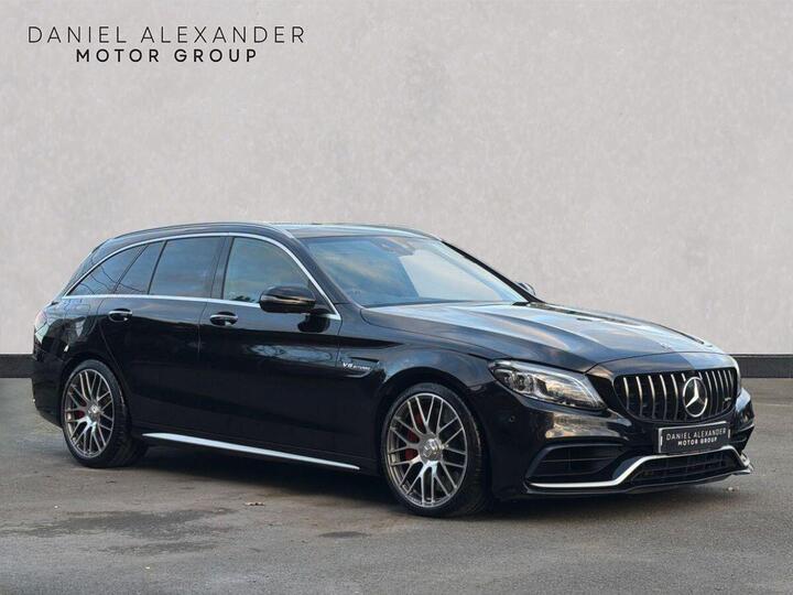 Mercedes-Benz C-CLASS 4.0 C63 V8 BiTurbo AMG S (Premium Plus) SpdS MCT Euro 6 (s/s) 5dr Mercedes-Benz C-CLASS 4.0 C63 V8 BiTurbo AMG S (Premium Plus) SpdS MCT Euro 6 (s/s) 5dr