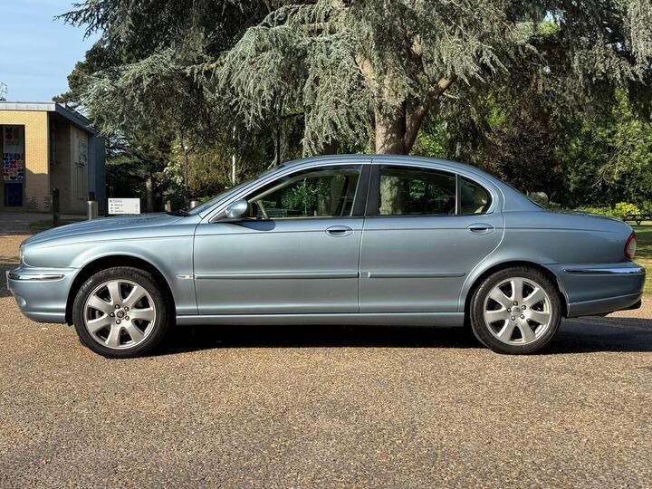Jaguar X-TYPE 2.1 V6 SE Plus 4dr
