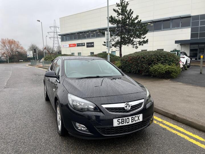 Vauxhall Astra 1.6T 16v SRi 5dr Vauxhall Astra 1.6T 16v SRi 5dr