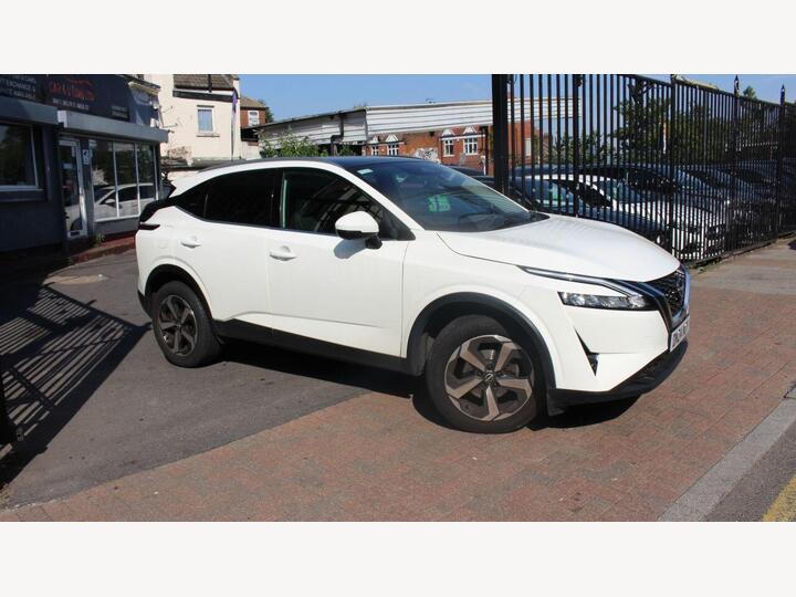 Nissan QASHQAI 1.3 DIG-T MHEV N-Connecta XTRON Euro 6 (s/s) 5dr