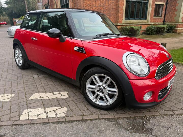 MINI Hatch 1.6 Cooper Auto Euro 5 3dr