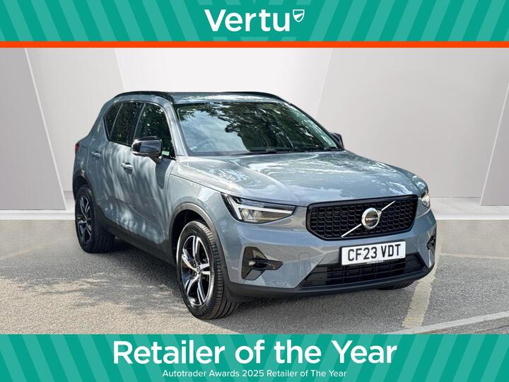 Volvo XC40 2.0 B3 MHEV Plus Dark DCT Auto Euro 6 (s/s) 5dr