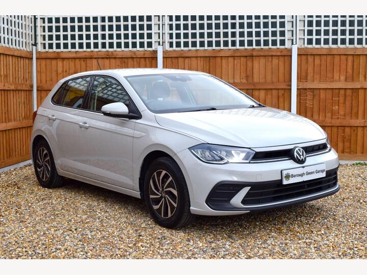 Volkswagen Polo 1.0 EVO Life Euro 6 (s/s) 5dr Volkswagen Polo 1.0 EVO Life Euro 6 (s/s) 5dr