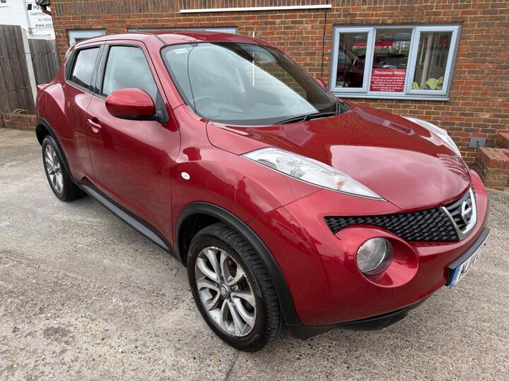 Nissan Juke 1.5 DCi 8v Tekna Euro 5 (s/s) 5dr Nissan Juke 1.5 DCi 8v Tekna Euro 5 (s/s) 5dr