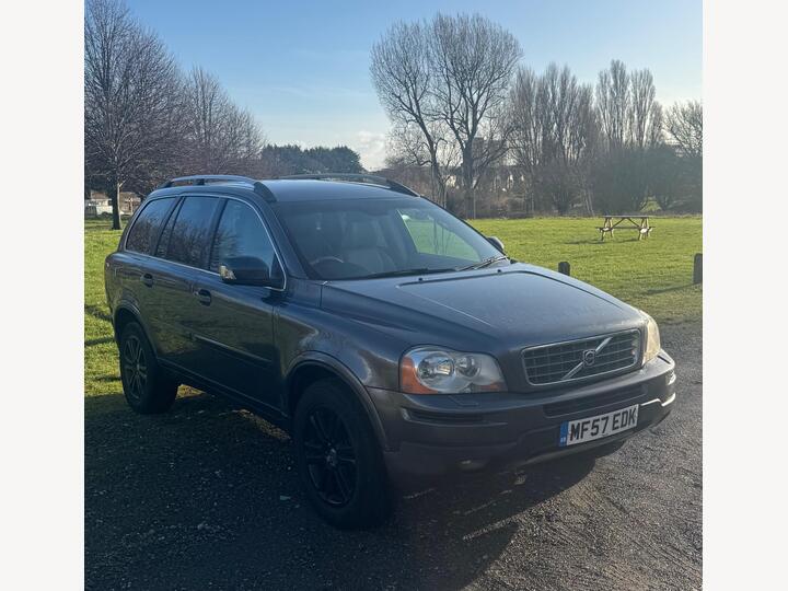 Volvo XC90 2.4 D5 SE Lux Geartronic AWD 5dr