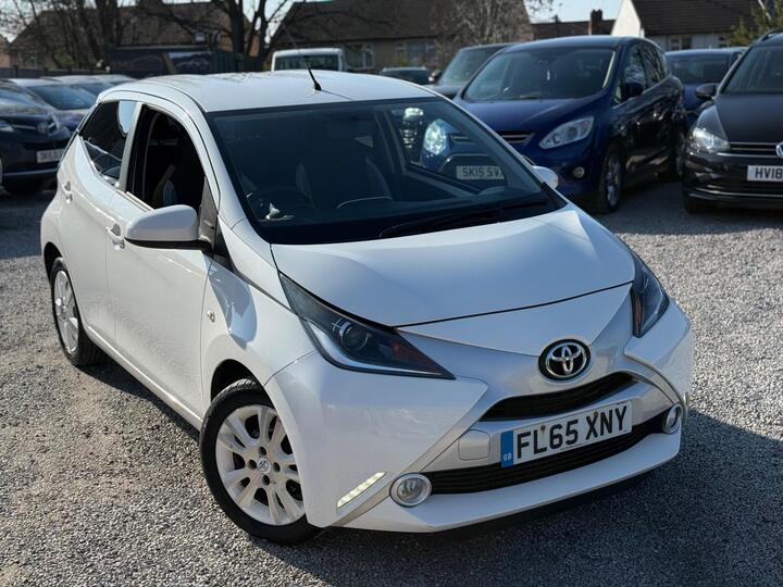 Toyota AYGO 1.0 VVT-i X-pure Euro 6 5dr