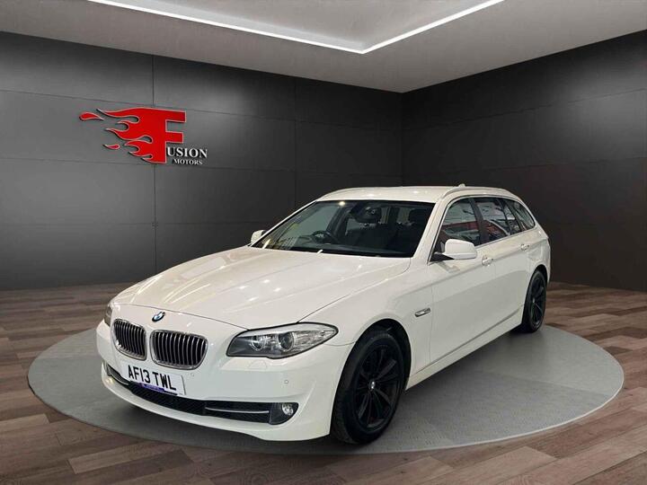 BMW 5 SERIES 2.0 525d SE Touring Auto Euro 5 (s/s) 5dr BMW 5 SERIES 2.0 525d SE Touring Auto Euro 5 (s/s) 5dr