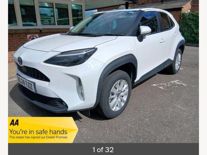 Toyota Yaris Cross 1.5 VVT-h Icon E-CVT Euro 6 (s/s) 5dr Toyota Yaris Cross 1.5 VVT-h Icon E-CVT Euro 6 (s/s) 5dr
