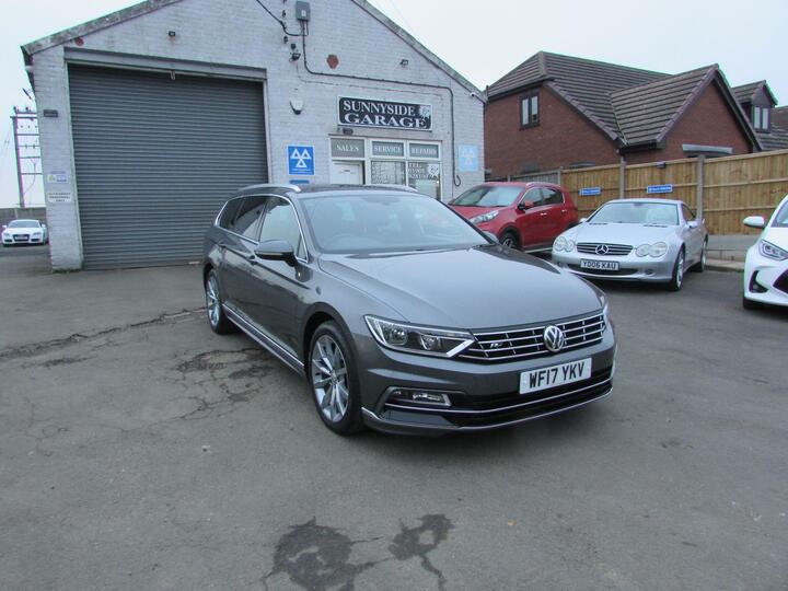 Volkswagen Passat 2.0 TDI BlueMotion Tech R-Line DSG Euro 6 (s/s) 5dr Volkswagen Passat 2.0 TDI BlueMotion Tech R-Line DSG Euro 6 (s/s) 5dr