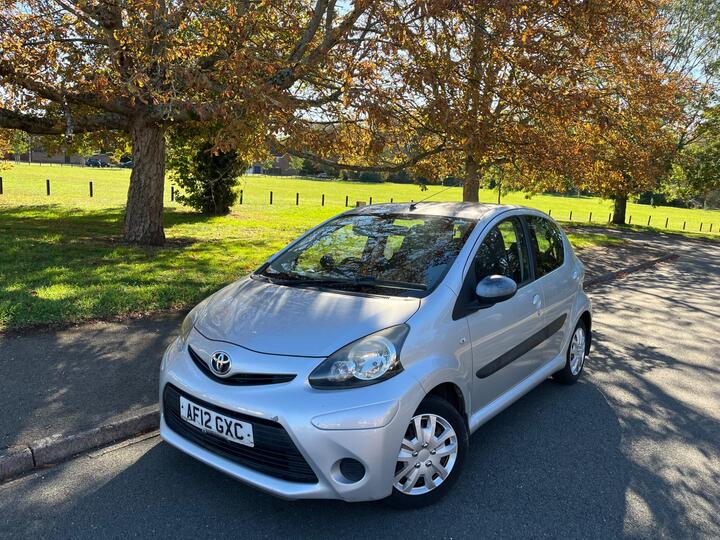 Toyota AYGO 1.0 VVT-i Ice Euro 5 5dr