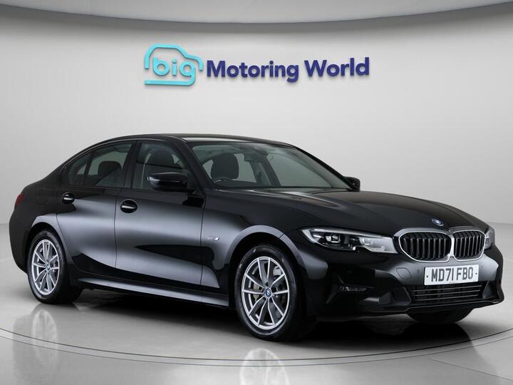BMW 3 Series 2.0 330e 12kWh SE Pro Auto Euro 6 (s/s) 4dr