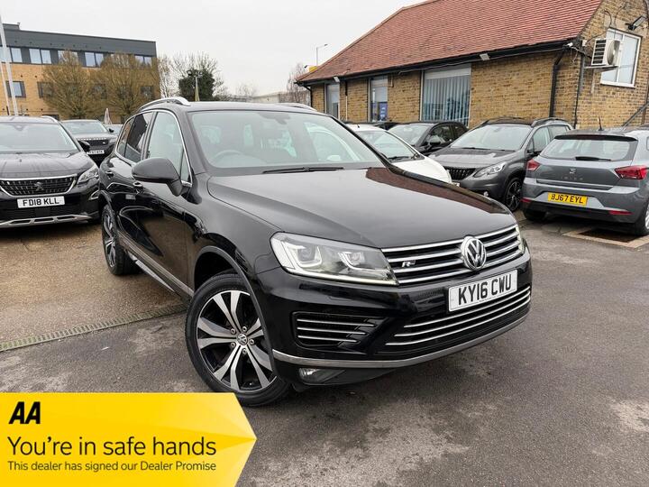 Volkswagen Touareg 3.0 TDI V6 BlueMotion Tech R-Line Tiptronic 4WD Euro 6 (s/s) 5dr