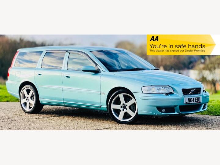Volvo V70 2.5 R PETROL AUTOMATIC,300BHP