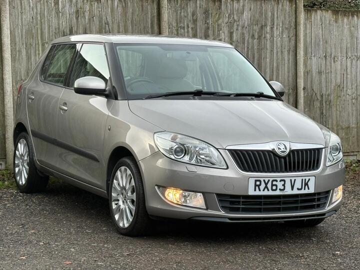 Skoda Fabia 1.2 TSI Elegance DSG Euro 5 5dr Skoda Fabia 1.2 TSI Elegance DSG Euro 5 5dr