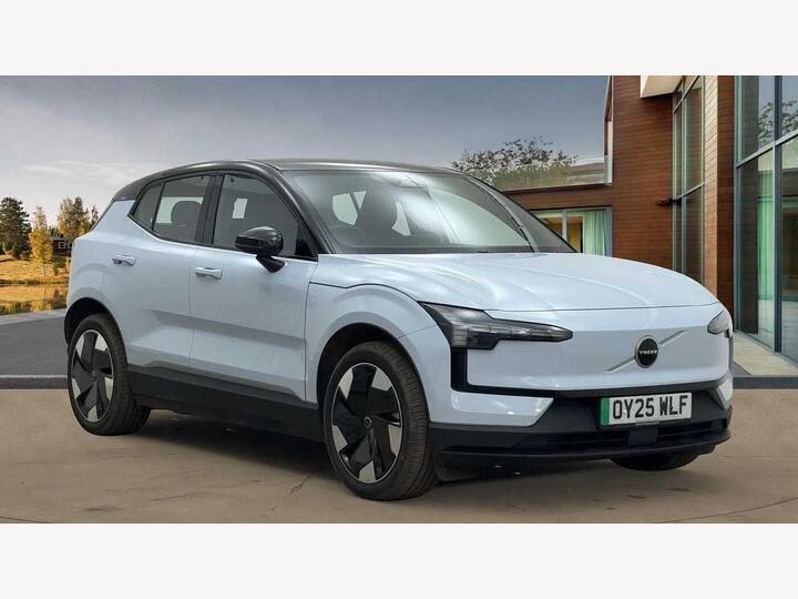 Volvo EX30 Twin Performance 69kWh Plus Auto AWD 5dr