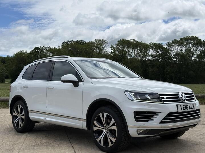 Volkswagen TOUAREG 3.0 TDI V6 BlueMotion Tech R-Line Tiptronic 4WD Euro 6 (s/s) 5dr