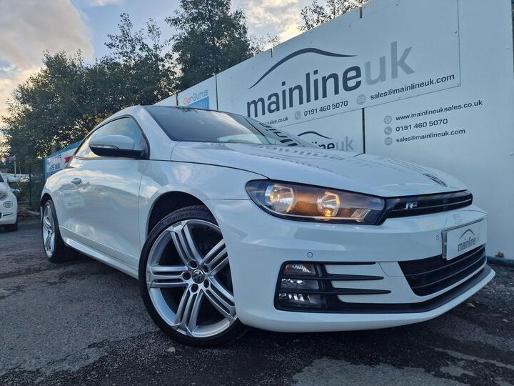 Volkswagen Scirocco 2.0 TDI R-Line DSG Euro 6 (s/s) 3dr Volkswagen Scirocco 2.0 TDI R-Line DSG Euro 6 (s/s) 3dr
