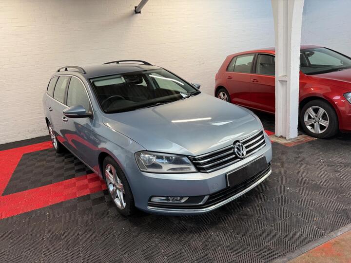 Volkswagen Passat 2.0 TDI BlueMotion Tech SE Euro 5 (s/s) 5dr