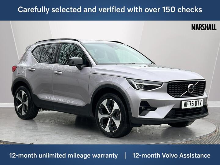 Volvo XC40 2.0 B3 MHEV Plus Dark DCT Auto Euro 6 (s/s) 5dr