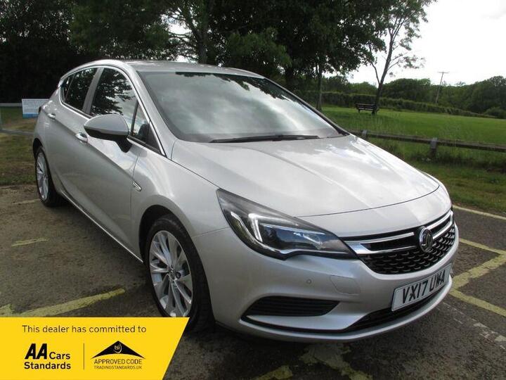 Vauxhall Astra 1.6 CDTi BlueInjection Tech Line Euro 6 (s/s) 5dr Vauxhall Astra 1.6 CDTi BlueInjection Tech Line Euro 6 (s/s) 5dr
