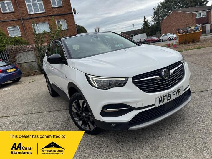 Vauxhall GRANDLAND X 1.2 Turbo Sport Nav Auto Euro 6 (s/s) 5dr