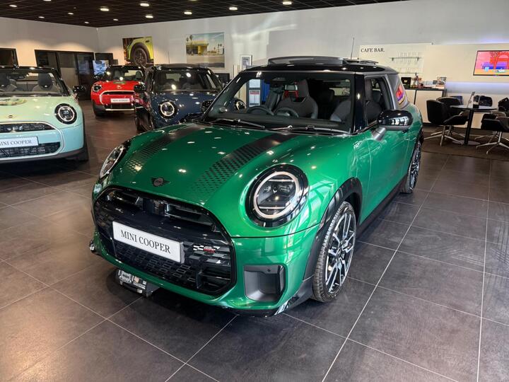 MINI Cooper 2.0S Sport Steptronic Euro 6 (s/s) 3dr