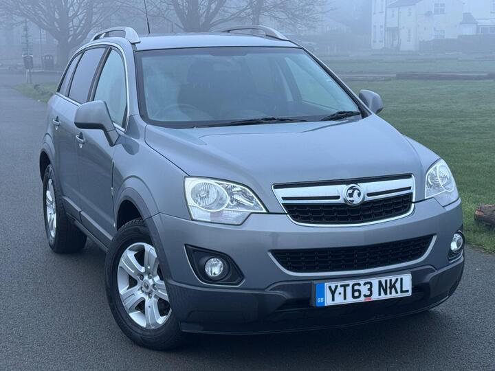 Vauxhall Antara 2.2 CDTi Diamond 2WD Euro 5 (s/s) 5dr Vauxhall Antara 2.2 CDTi Diamond 2WD Euro 5 (s/s) 5dr