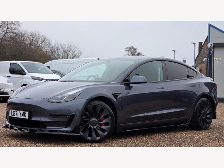 Tesla Model 3 (Dual Motor) Performance Auto 4WDE 4dr (Performance Upgrade)
