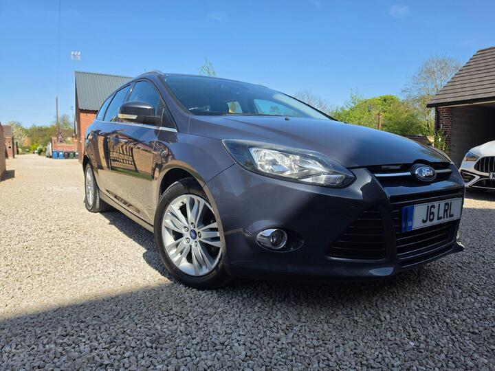 Ford Focus 1.6 Titanium Navigator Powershift Euro 5 5dr