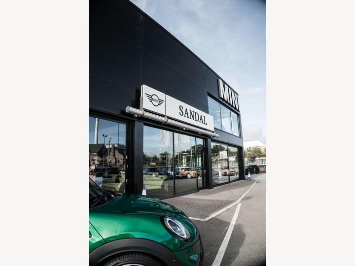 MINI Hatch 2.0 Cooper S Sport Steptronic Euro 6 (s/s) 5dr