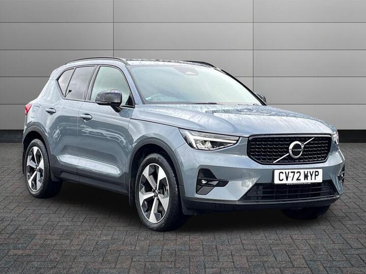 Volvo XC40 2.0 B4 MHEV Plus DCT Auto AWD Euro 6 (s/s) 5dr