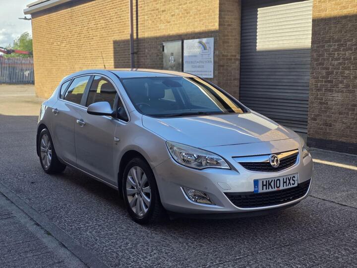 Vauxhall Astra 1.6T 16v SE Euro 5 5dr Vauxhall Astra 1.6T 16v SE Euro 5 5dr