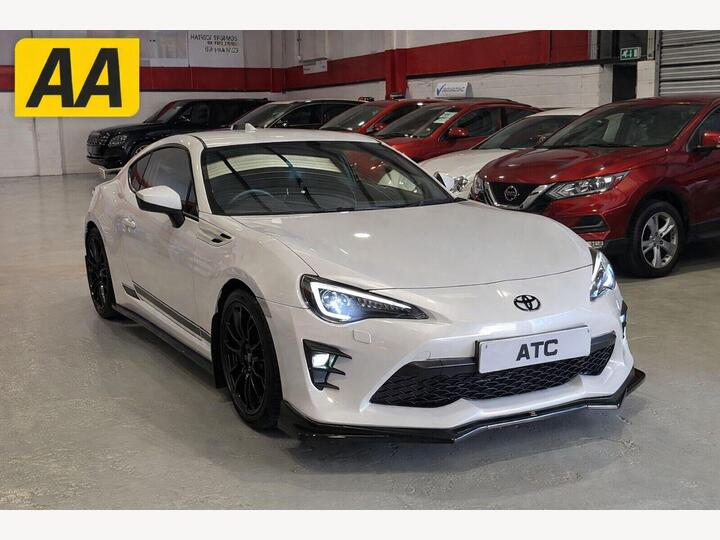 Toyota GT86 2.0 Boxer D-4S Pro Euro 6 2dr