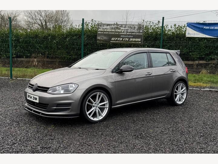 Volkswagen Golf 1.6 TDI BlueMotion Tech SE Euro 5 (s/s) 5dr
