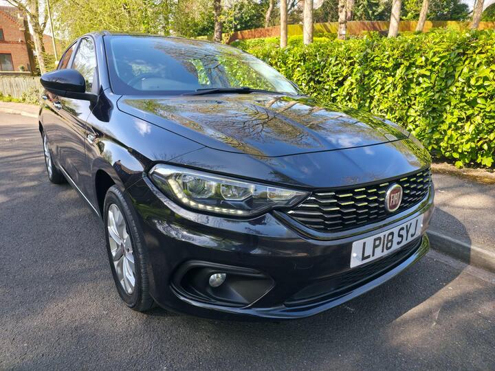 Fiat Tipo 1.6 MultiJetII Easy + DDCT Euro 6 (s/s) 5dr