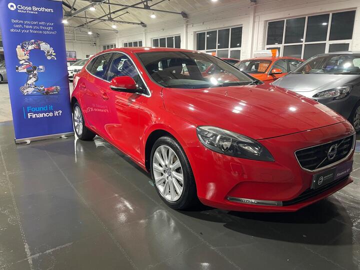 Volvo V40 1.6 D2 SE Nav Euro 5 (s/s) 5dr