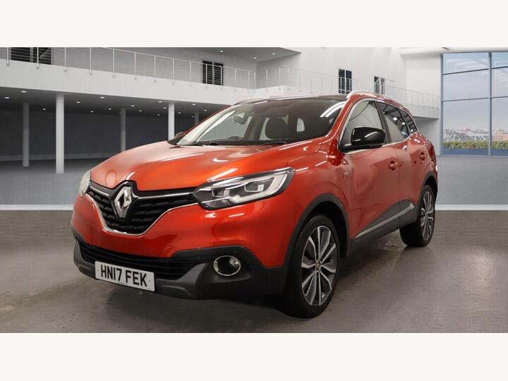 Renault KADJAR 1.6 DCi Signature Nav Euro 6 (s/s) 5dr Renault KADJAR 1.6 DCi Signature Nav Euro 6 (s/s) 5dr