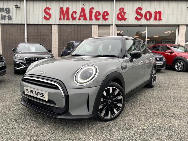 MINI Hatch 1.5 Cooper Exclusive Euro 6 (s/s) 5dr