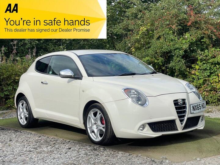 Alfa Romeo MITO 1.3 JTDM-2 Distinctive Euro 5 (s/s) 3dr Alfa Romeo MITO 1.3 JTDM-2 Distinctive Euro 5 (s/s) 3dr