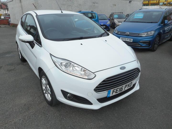 Ford Fiesta 1.0T EcoBoost Zetec Euro 6 (s/s) 3dr