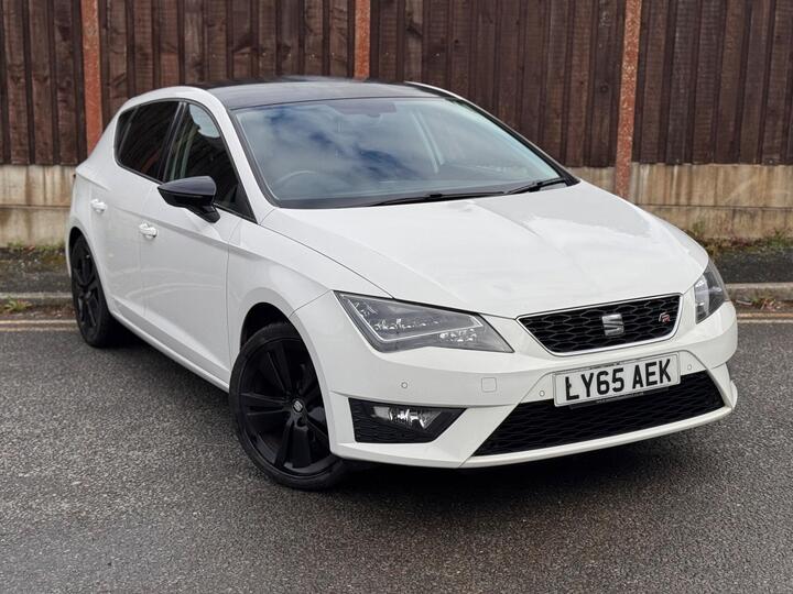 SEAT Leon 1.4 TSI FR Black Technology Euro 6 (s/s) 5dr