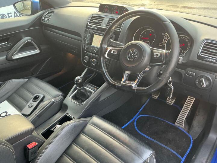 Volkswagen SCIROCCO 2.0 TDI BlueMotion Tech R-Line Euro 6 (s/s) 3dr